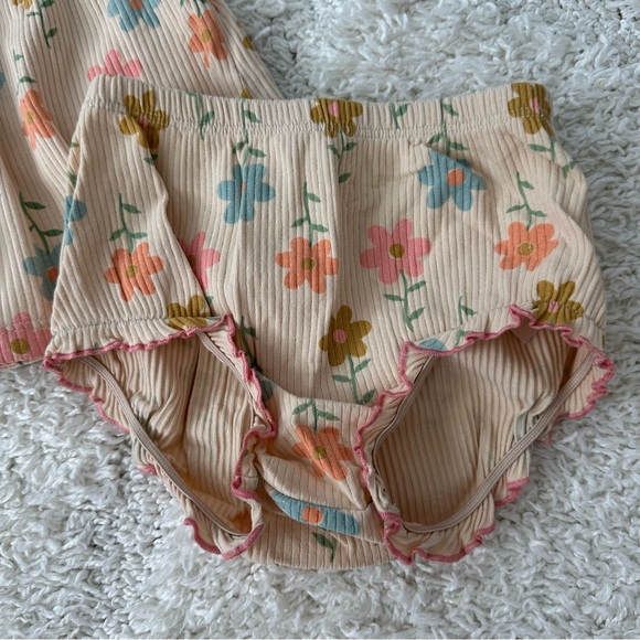 Wild Wawa Rib Flutter Set - Picture 2 of 8